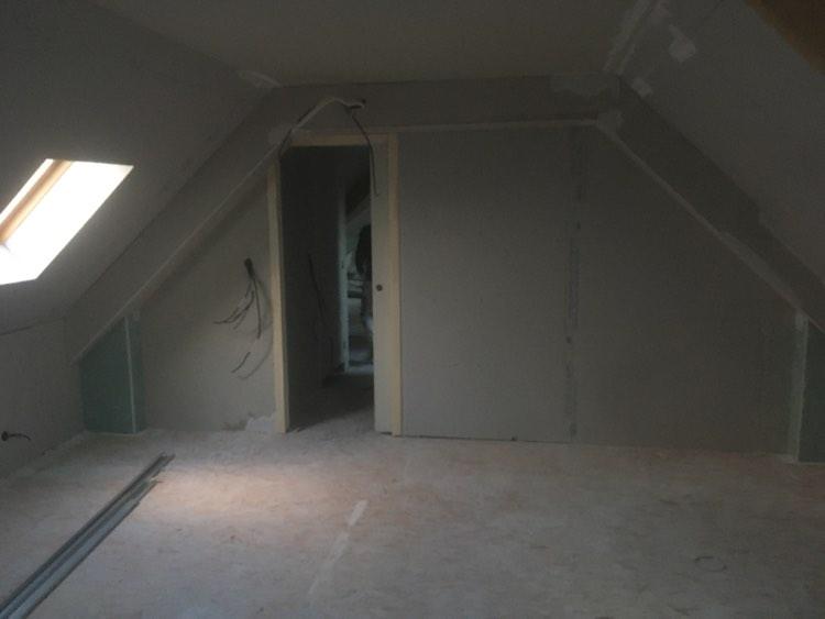 Chambre pendant des travaux de placo